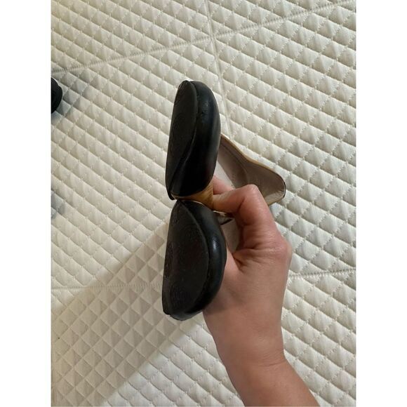 Vince Camuto Color Block Colored Tan Black Flats 6.5 - Picture 9 of 10